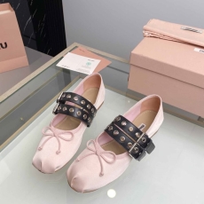 Miu Miu flat shoes